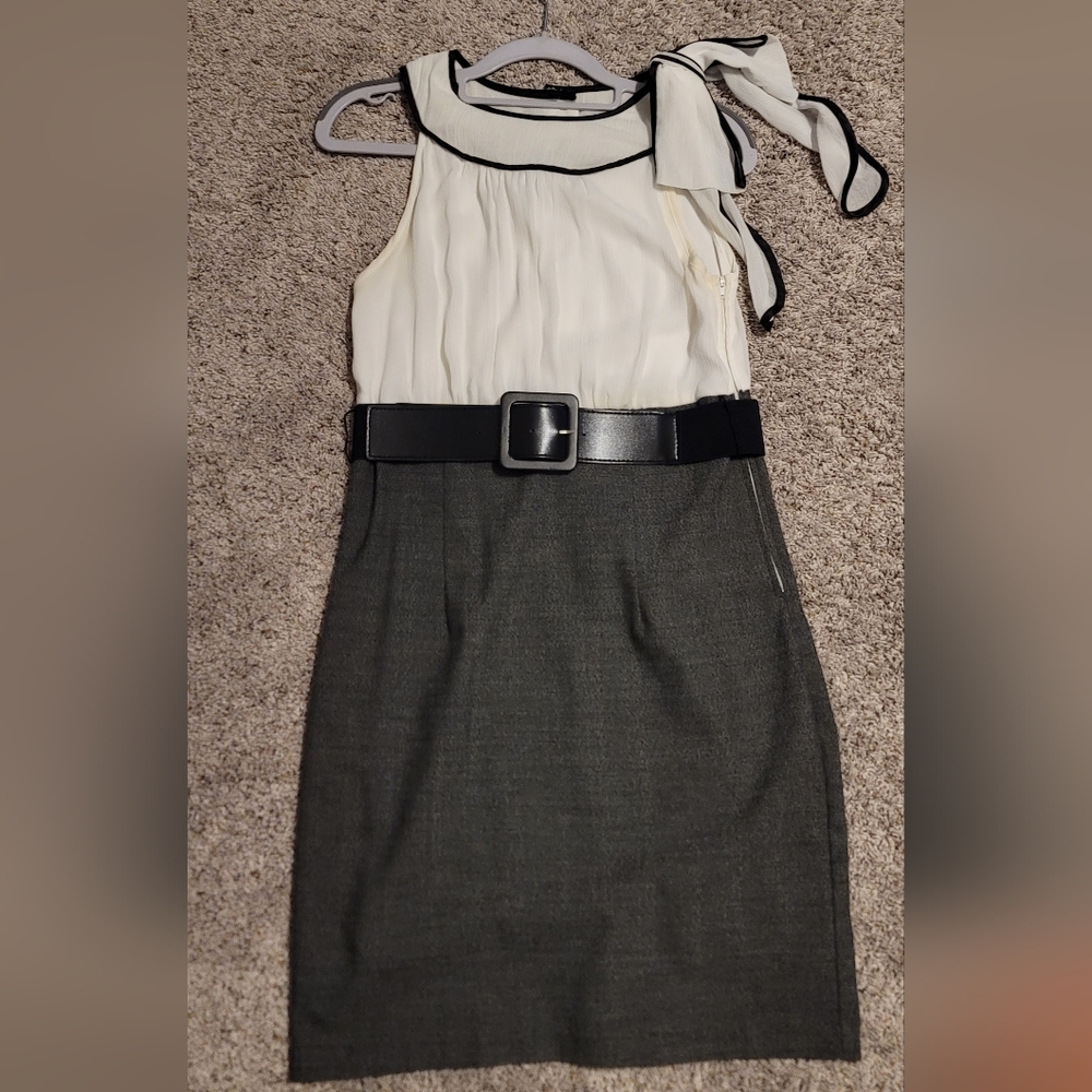 Business dress, Size 11 Juniors (Size small in women's),